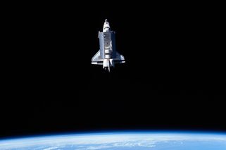 Astronauti z Challengeru výbuch před 40 lety přežili. Zemřeli až na Zemi, NASA to zjistila až zpětně